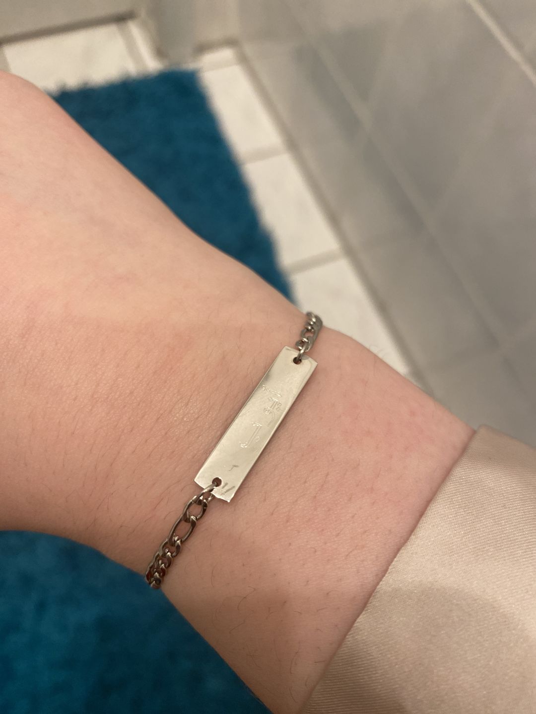 Customer photo review of Figaro Bar | Armband + Gravur