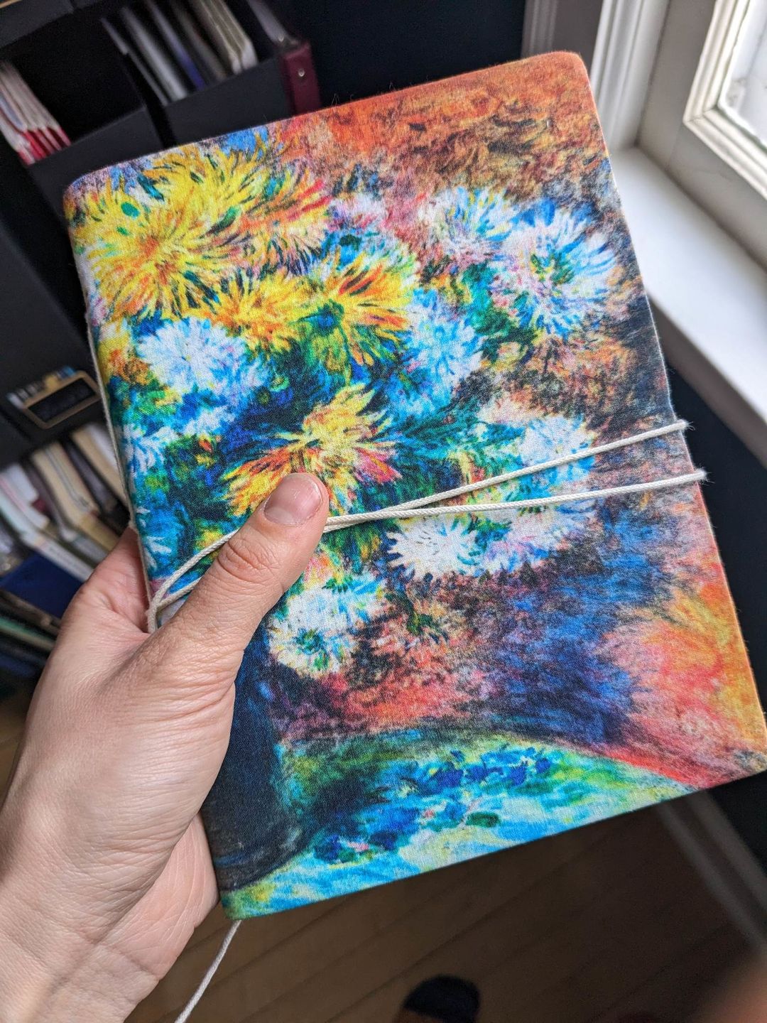 Customer photo review of Pierre-Auguste Renoir – Chrysanthemums
