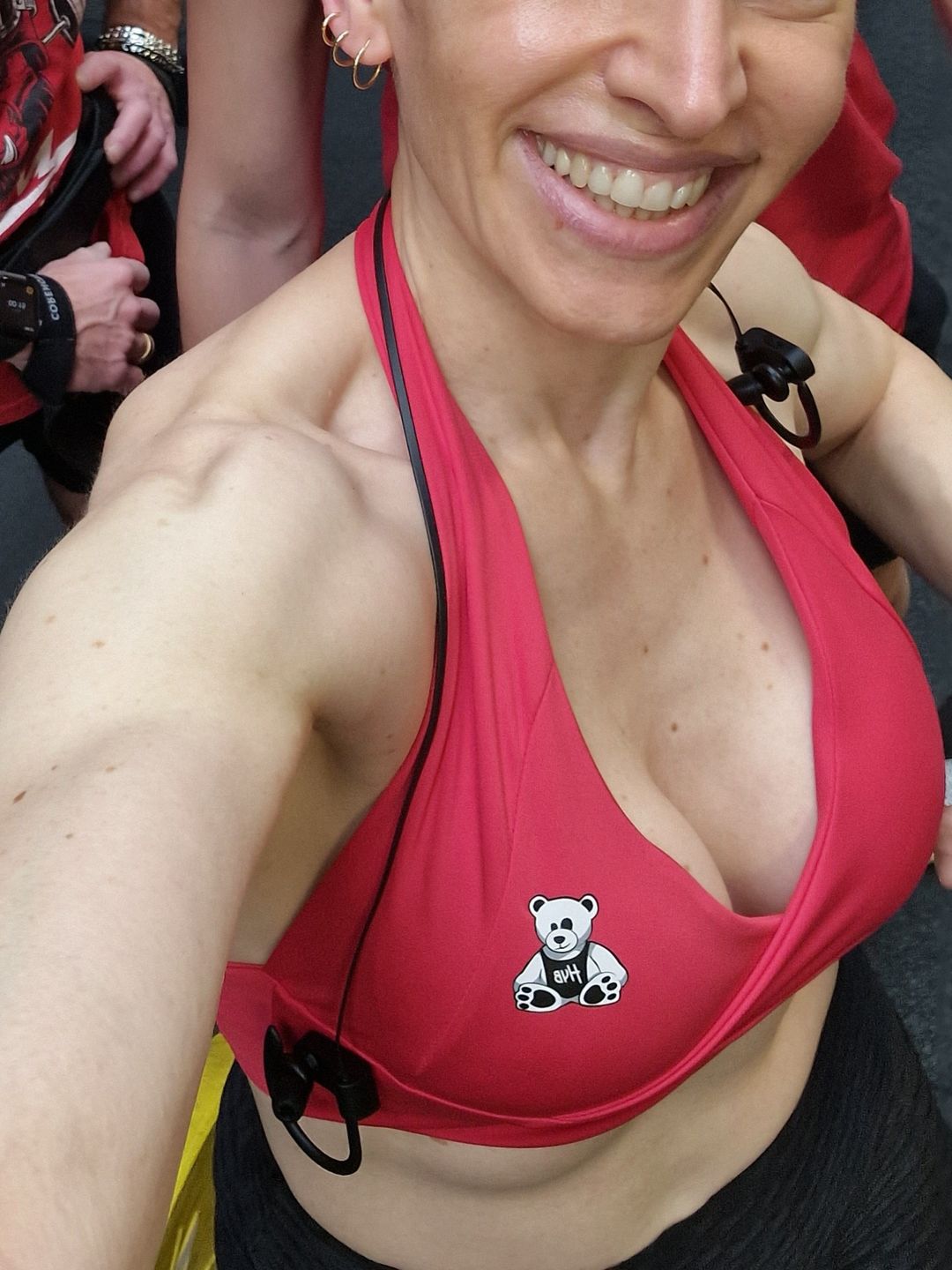 Customer photo review of TOP INTENSE RED