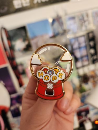 Customer photo review of Hope World Transparent Pin