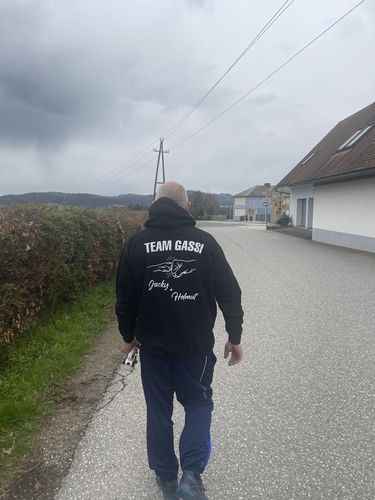 Customer photo review of Team Gassi Fauststoß - Individueller Hoodie Unisex Rückendruck