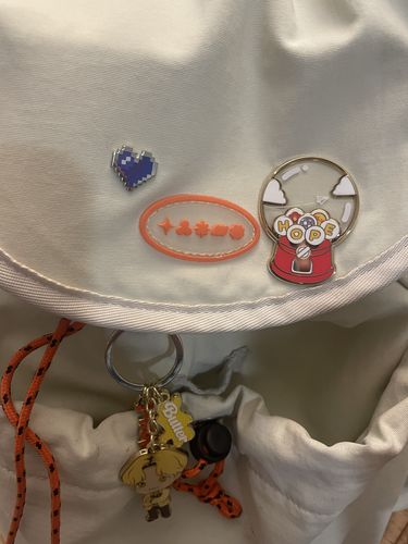 Customer photo review of Hope World Transparent Pin