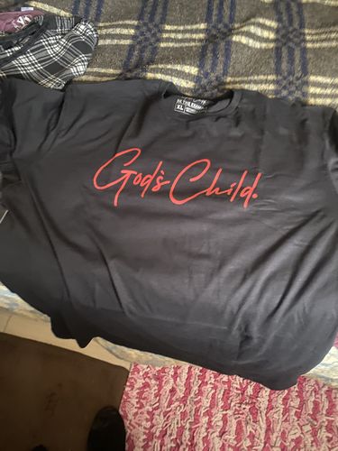 Customer photo review of Big Signature Tee " Black & Red "