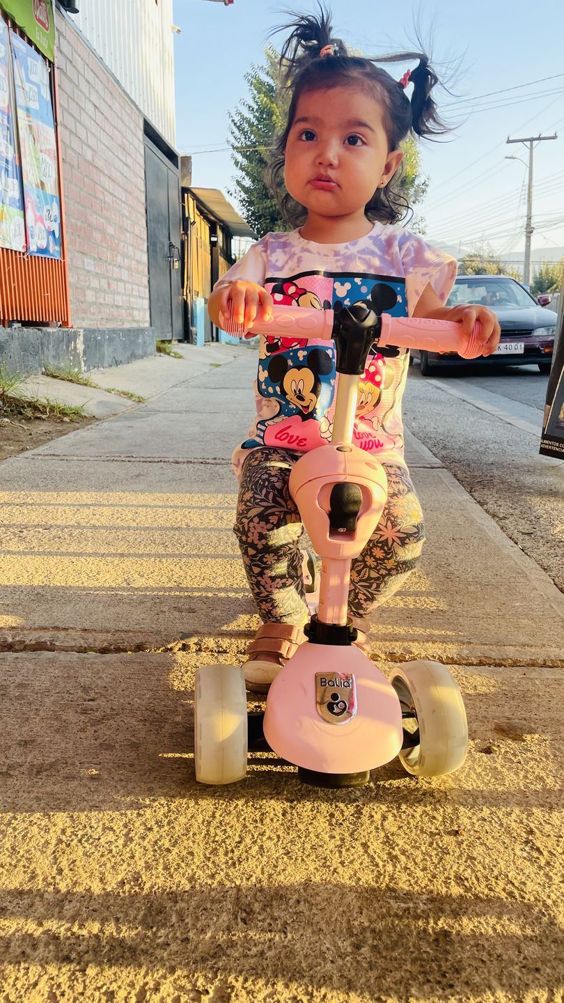 Customer photo review of Scooter para niños y niñas 3 en 1
