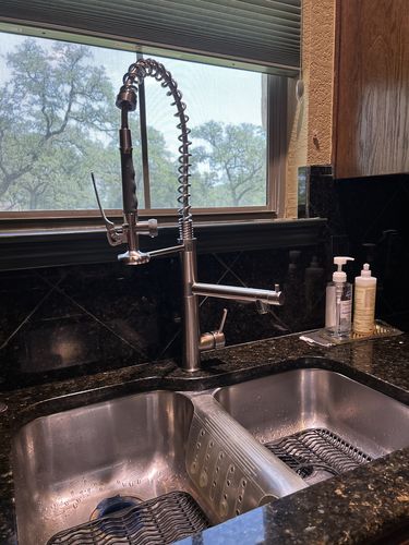 Customer photo review of Klempner Professional Pull Down Spray Dual Handle Swivel Spout Kitchen Faucet