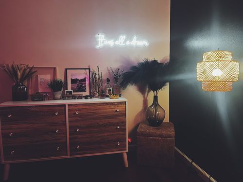 Customer photo review of Bulk 3 Pcs Extra Large Tall 43'' Fluffy Pampas Grass Artificial Flowers Detachable Wholesale