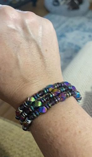 Customer photo review of LUNULA Electroactive Aurora Bangle