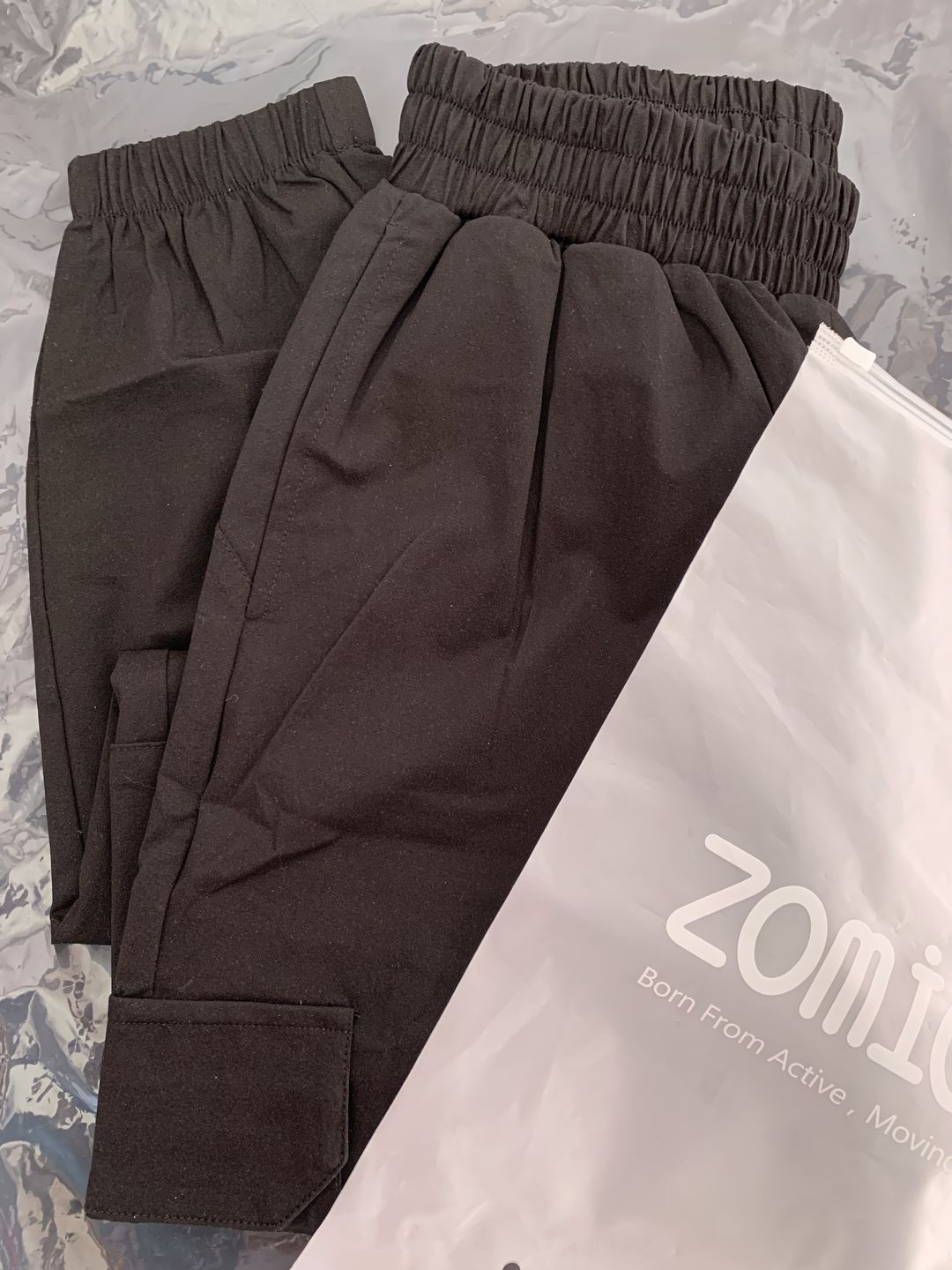 Customer photo review of ZOMIGEN｜大きいポケット付き カーゴパンツ