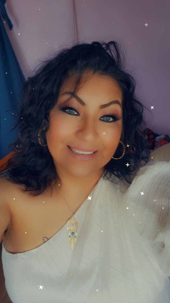 Customer photo review of Polar Light Blue Prescription Colored Contact Lenses
