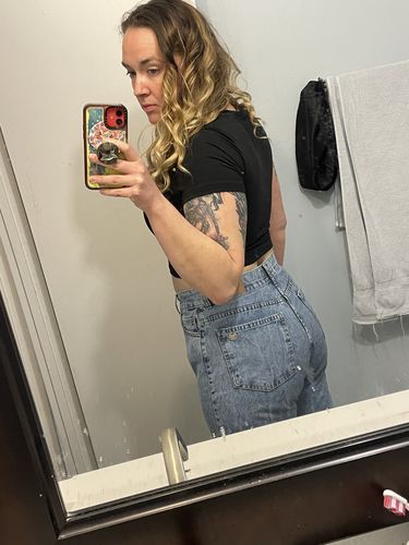 Customer photo review of Mana High-Rise Mom Jean  #FlatteringFit