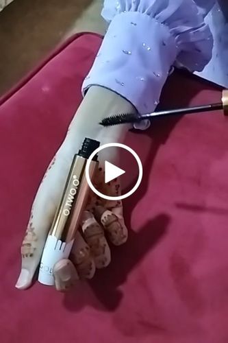 Customer video review of O.TWO.O GOLD MASCARA