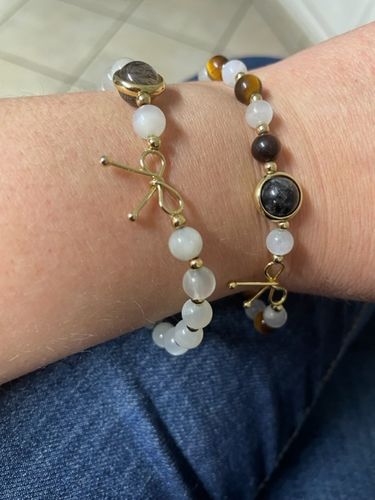 Customer photo review of Bracelet de Protection en Œil de Tigre et Pierre de Lune | Or fin