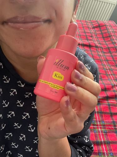 Customer photo review of Kiss Oil - Lip Treatment