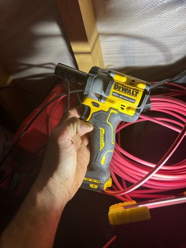 Customer photo review of DEWALT DCF923B ATOMIC 20V MAX* 3/8 in. Cordless Impact Wrench with Hog Ring Anvil (Tool Only)