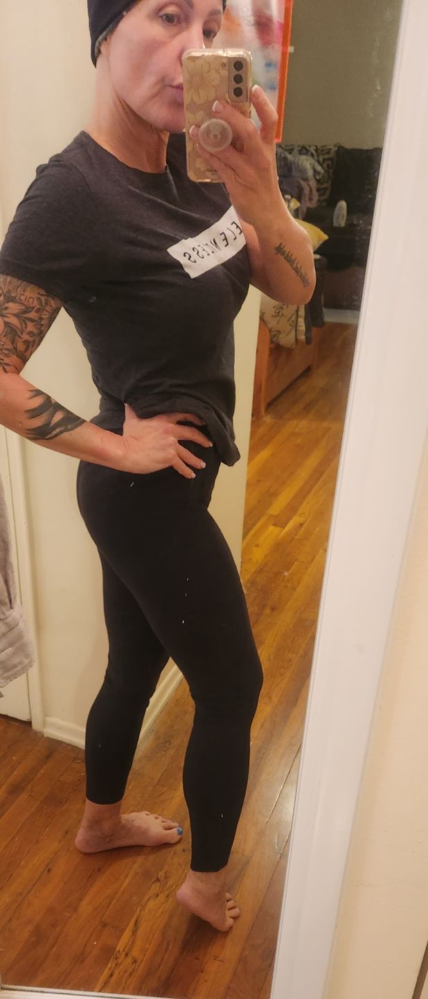 Customer photo review of Dream Leggings with Pockets - Black