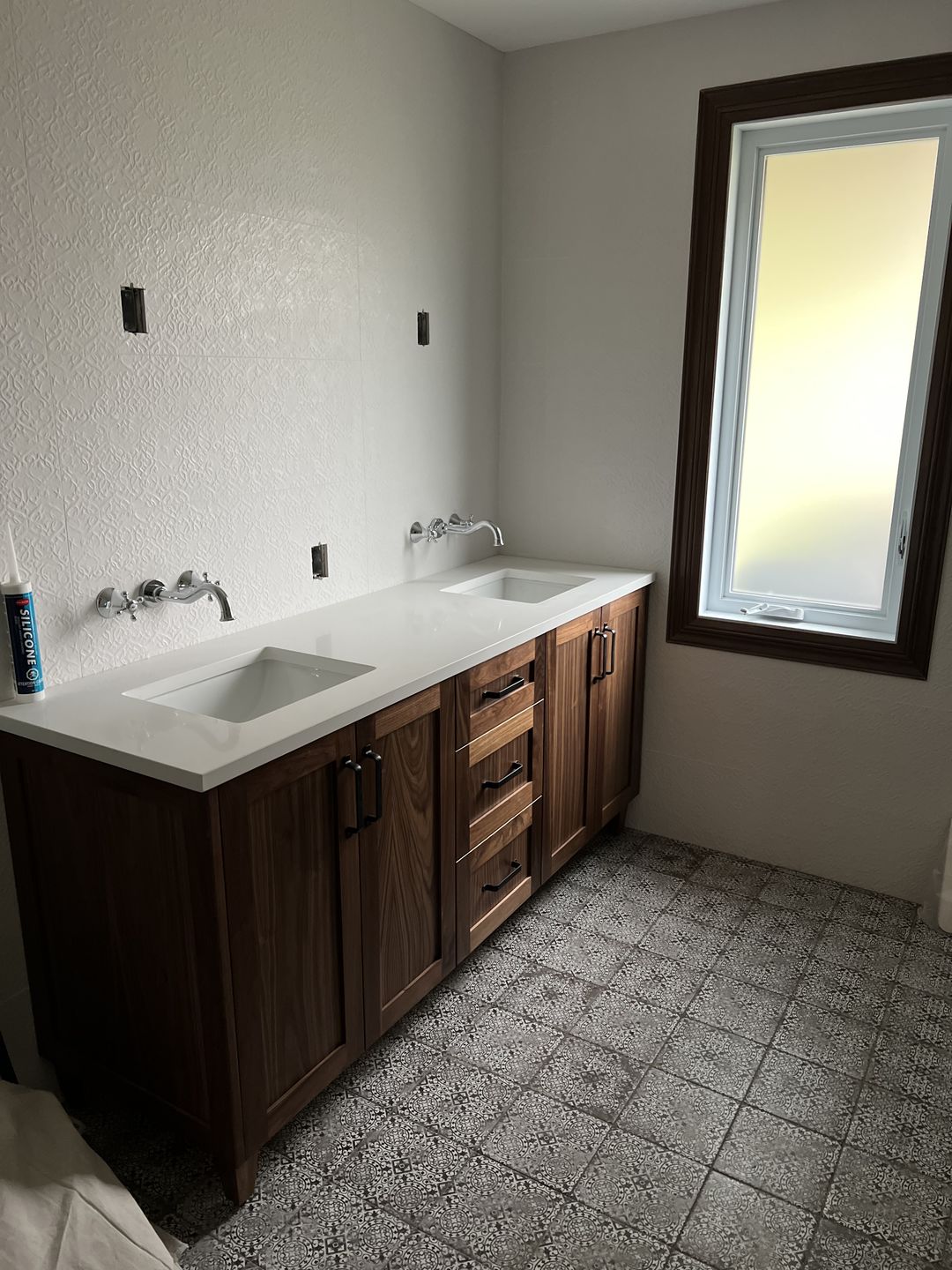 Customer photo review of Bridgeport/Malibu American Black Walnut Swatch