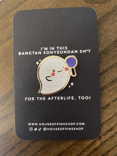 Customer photo review of Ghost ARMY Pin