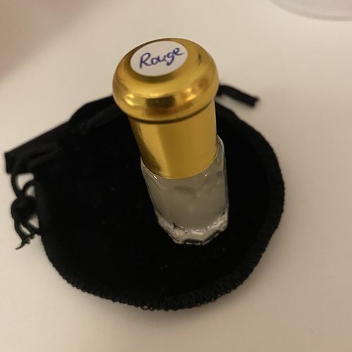 Customer photo review of Rouge