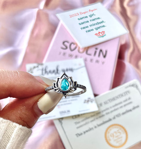 Customer photo review of S925 Same Girl Same Name Lotus Ring
