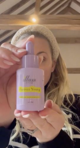 Customer photo review of illum Forever Young Face Serum - Anti ageing