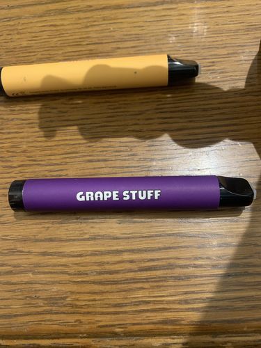 Customer photo review of HHC Disposable 50% - Grape Stuff