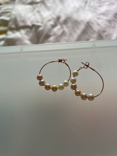 Customer photo review of New Yorker Freshwater Pearl Earrings WE00527