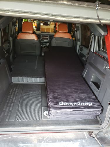 Customer photo review of deepsleep Solo Mat for 4Dr Ford Bronco