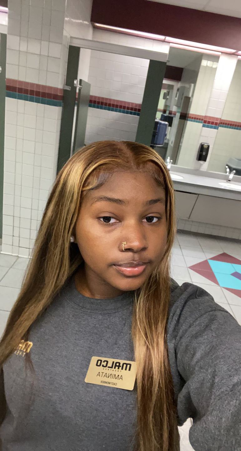 Customer photo review of 30inch Straight Highlighting Wig 4x6 Pre-Cut Lace Wear Go Glueless Wig Beginner Friendly