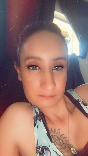 Customer photo review of THREE TONE Kallaite Colored Contact Lenses
