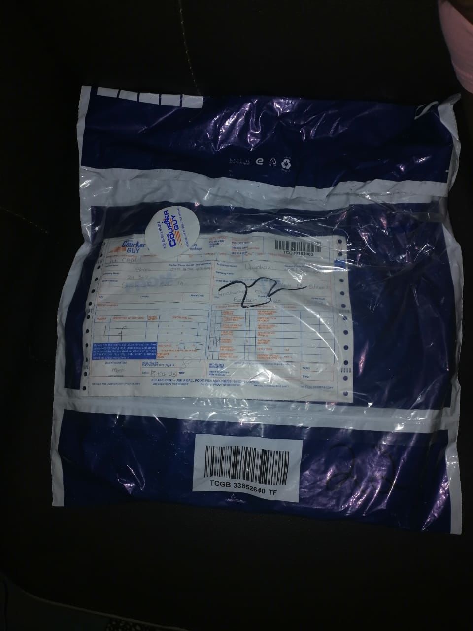 Customer photo review of Service : Courier