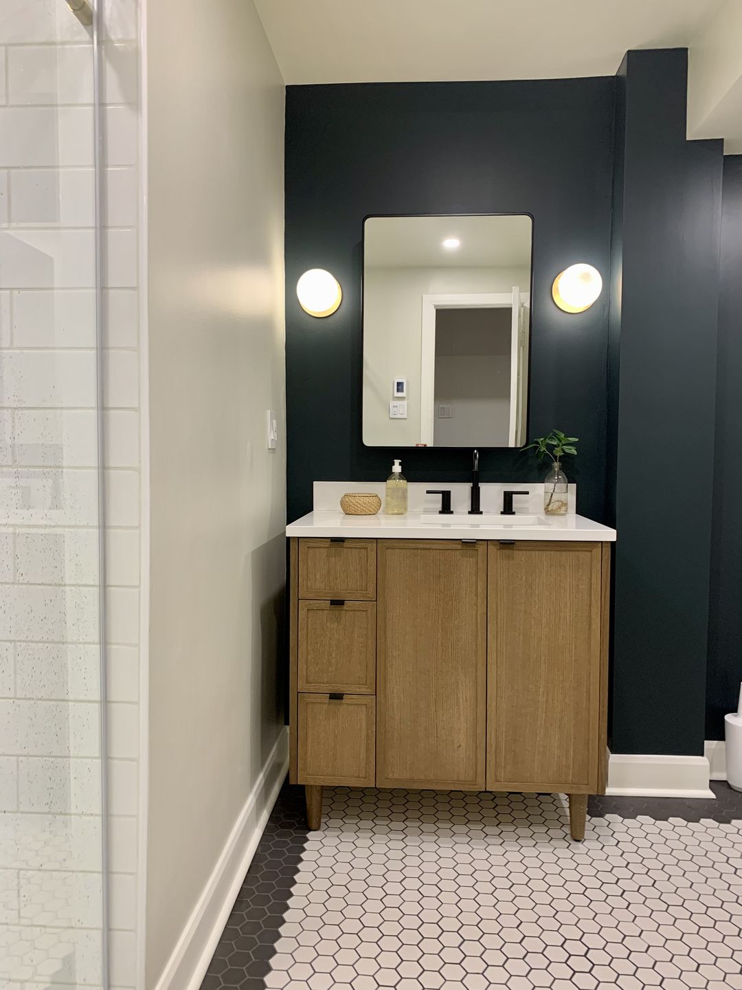 Customer photo review of Cape Breton 36" Mid Century Oak Bathroom Vanity, Right Sink