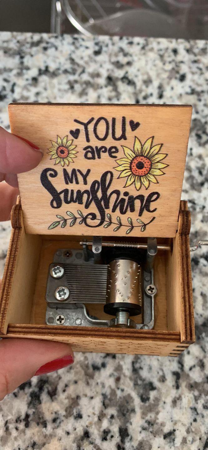 Customer photo review of You Are My Sunshine Musical Box