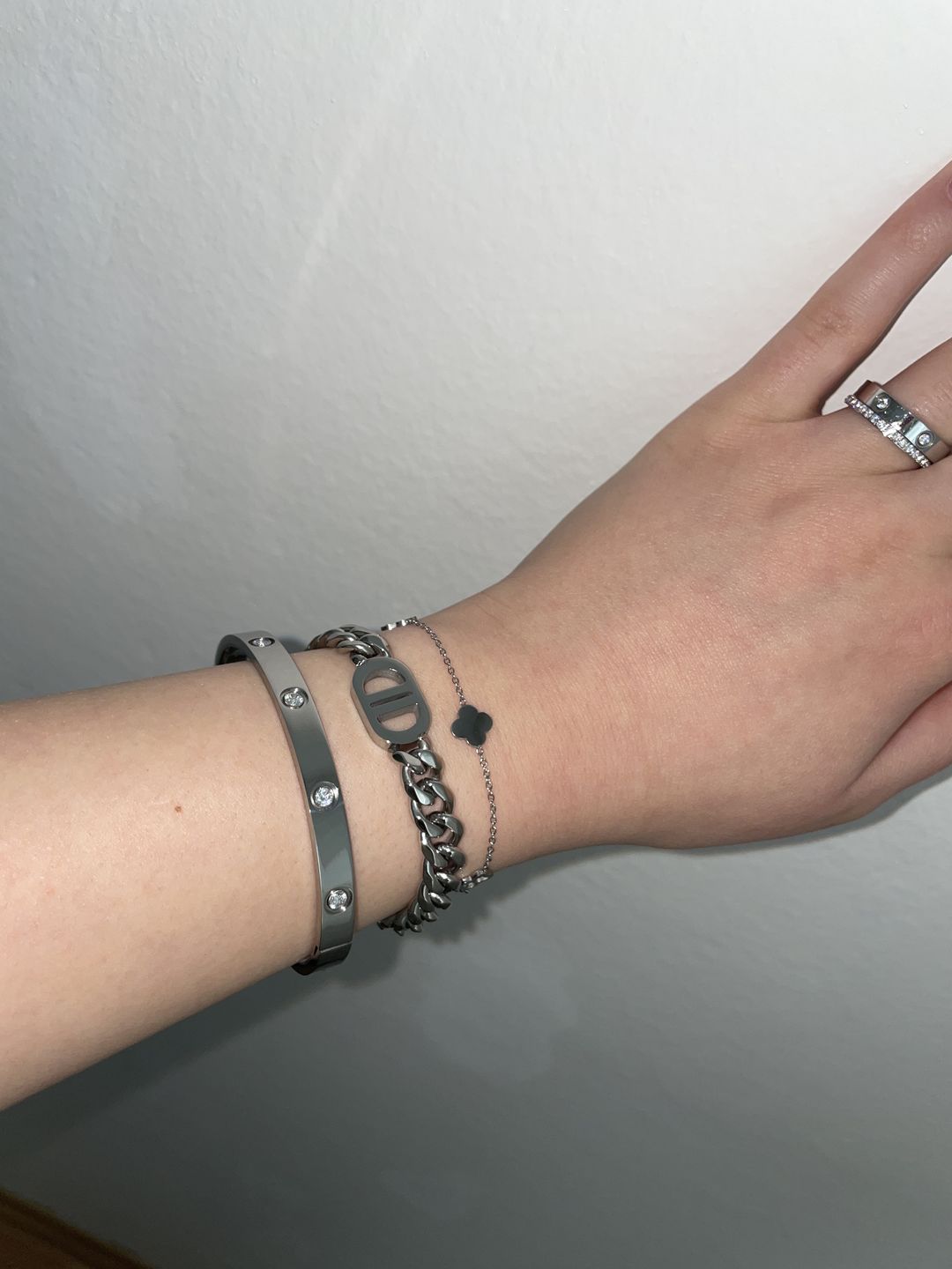 Customer photo review of Prestige Armband | 18K vergoldet