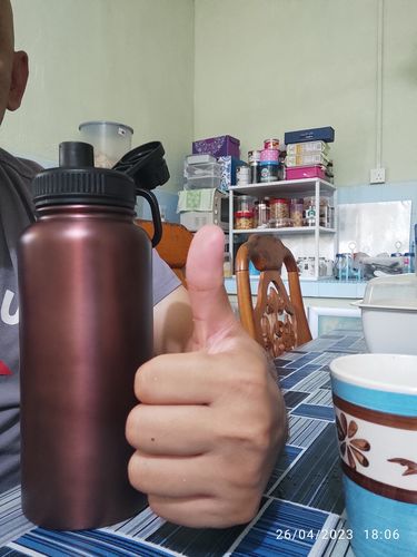 Customer photo review of 32oz Metallic Ace Bottle 950ml