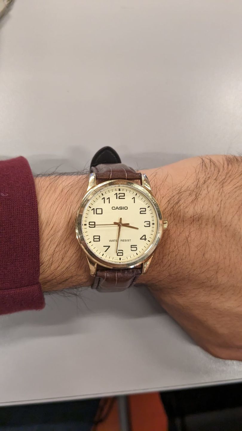 Customer photo review of Reloj Casio Análogo MTP-V001GL-9BUDF Dorado Correa de Cuero