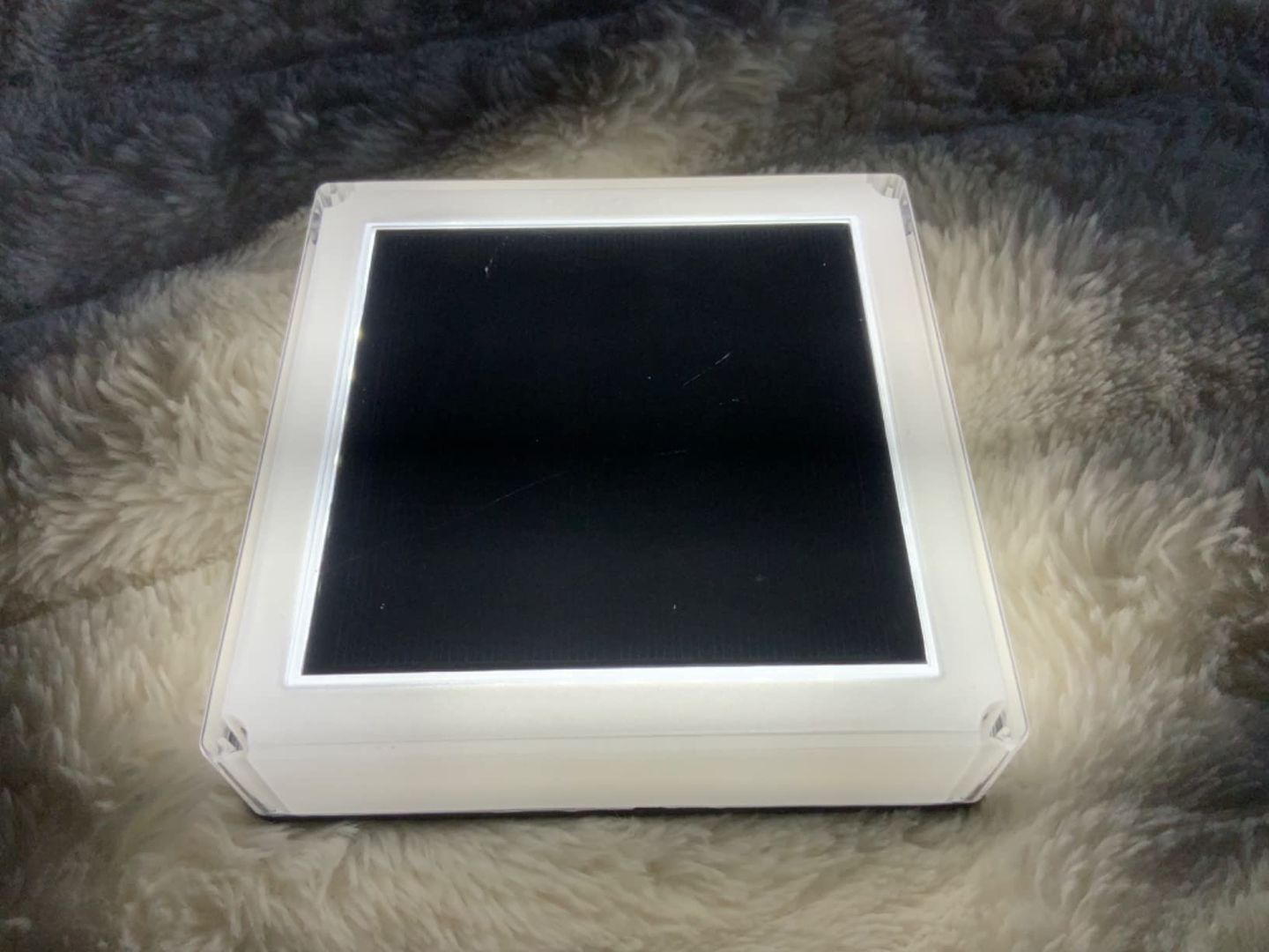 Customer photo review of TSUN 5x5 inch Solar Post Lights Three-Color Switch