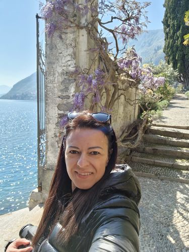 Customer photo review of REVITA - Il Primo Siero Con "Retinolo - Vitamina C - Acido Ialuronico" + Helios50 Protezione + Contorno occhi e labbra + RollerSkin