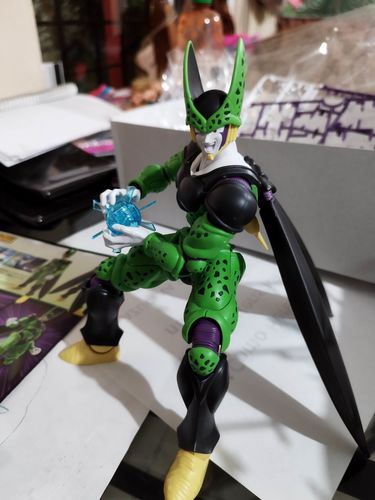 Customer photo review of Bandai Figure-rise Dragon Ball Z  Cell Int