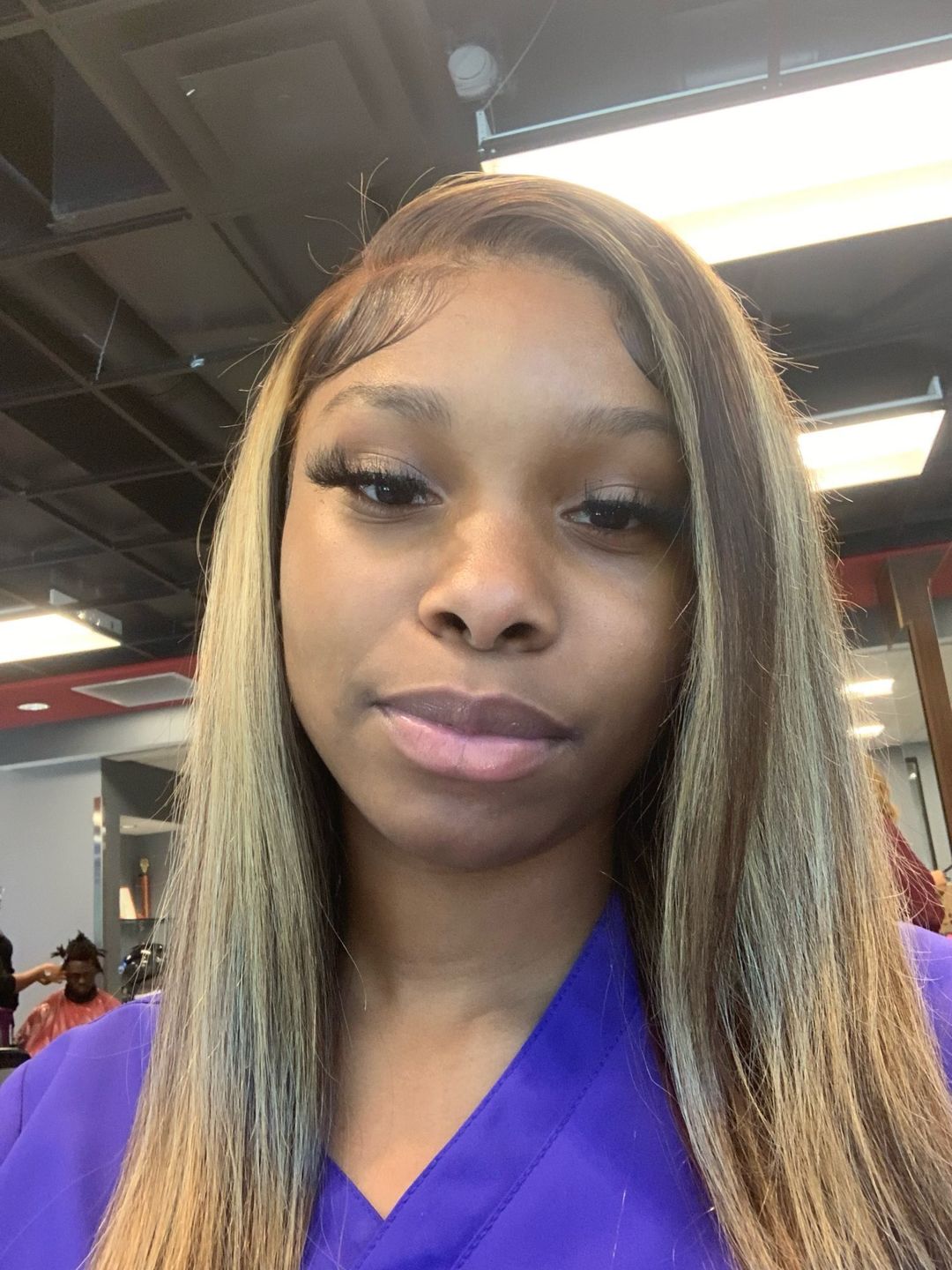Customer photo review of 30inch Straight Highlighting Wig 4x6 Pre-Cut Lace Wear Go Glueless Wig Beginner Friendly
