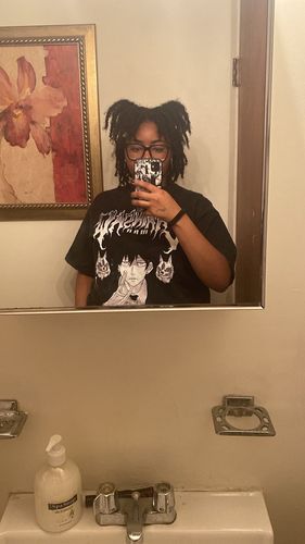 Customer photo review of Chainsaw Man Aki Vintage Graphic T-Shirt