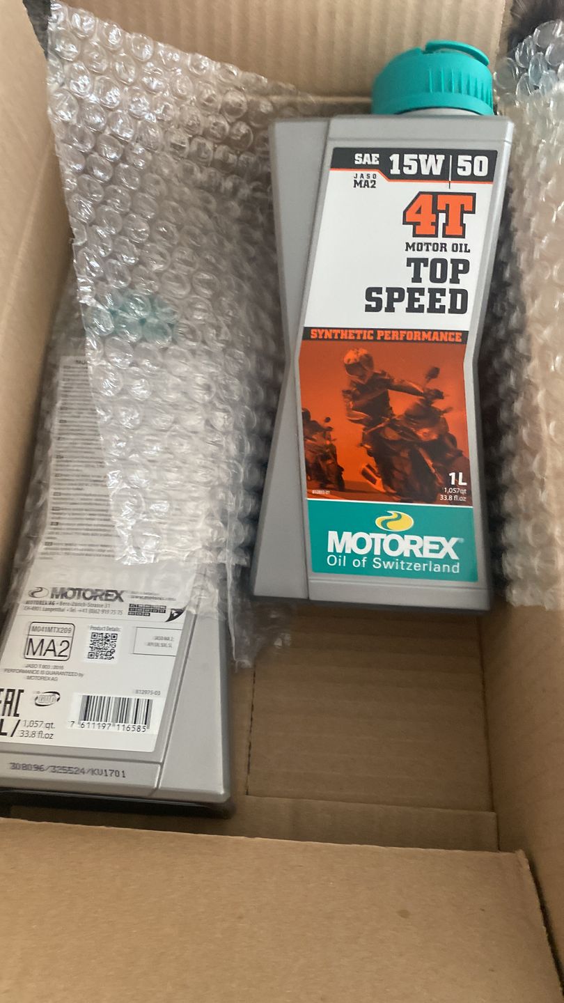 Customer photo review of TOP SPEED 4T 15W/50 1LT