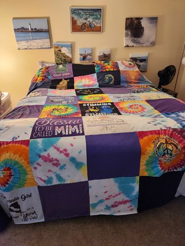 Customer photo review of Classic T-Shirt Blanket