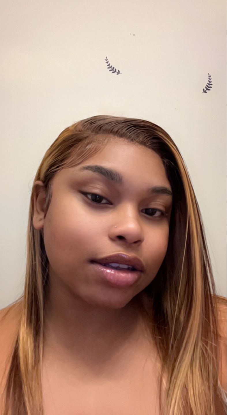Customer photo review of 30inch Straight Highlighting Wig 4x6 Pre-Cut Lace Wear Go Glueless Wig Beginner Friendly