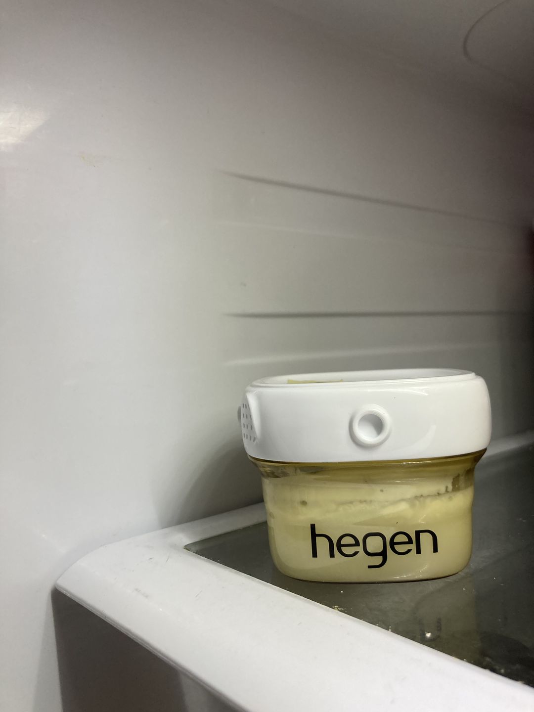 Customer photo review of Hegen PCTO™ Breast Milk Storage Lid White