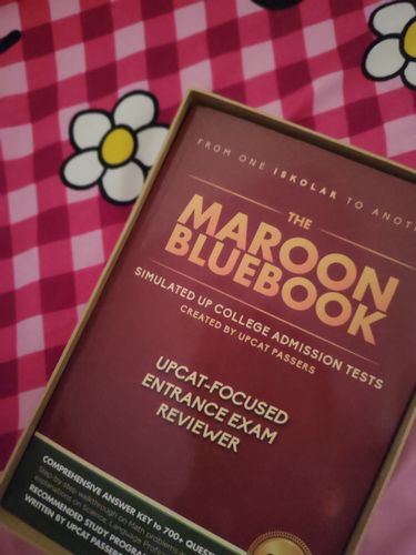 Customer photo review of UPCAT 2023 REVIEWER