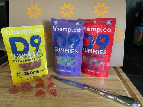 Customer photo review of HH DELTA9 HEMP GUMMIES - STRAWBERRY LEMONADE (25mg)