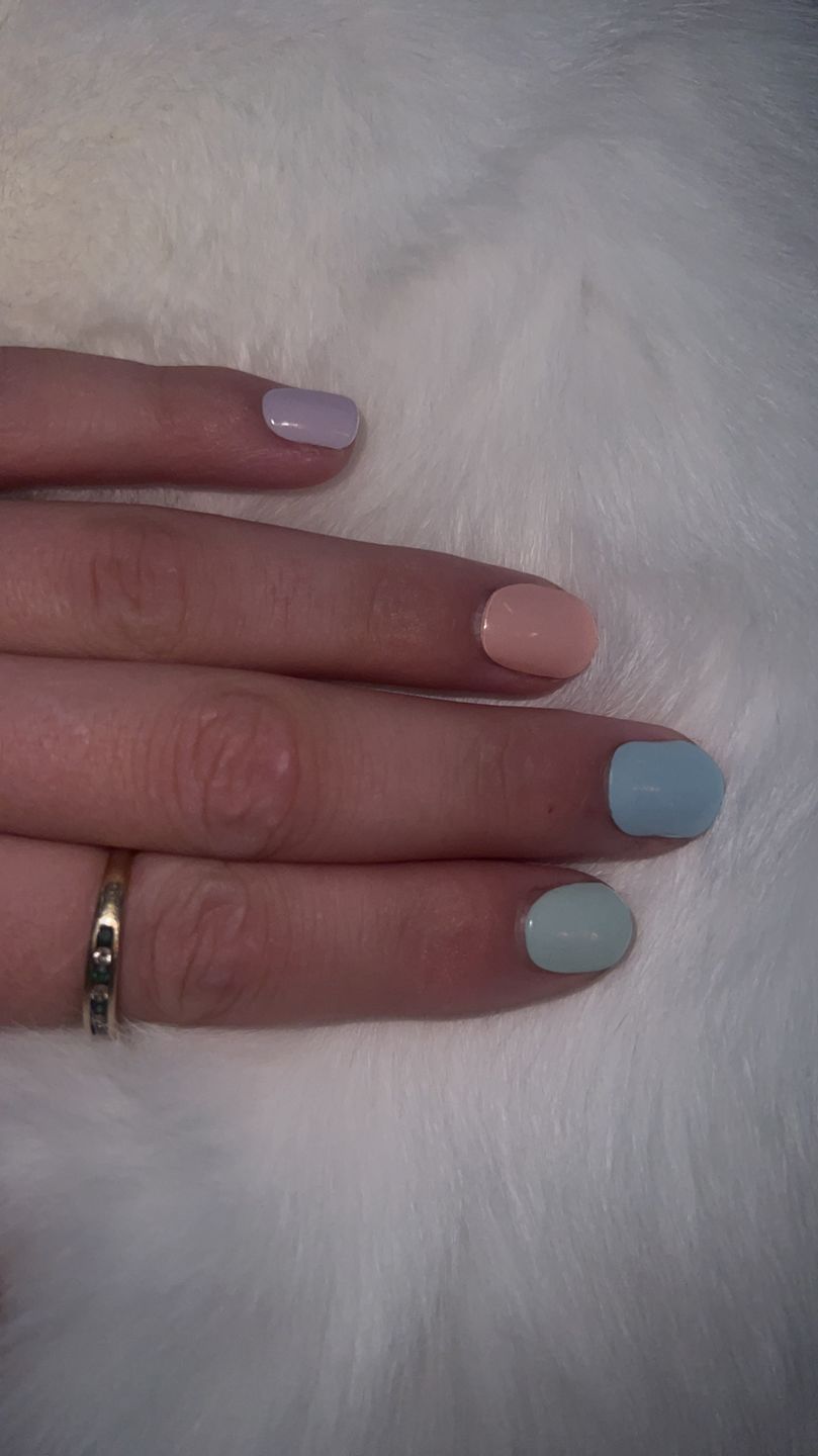 Customer photo review of Pastel Rainbow DIY Semicured Gel Nail Sticker Kit