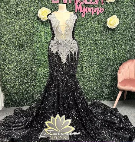 Customer photo review of Black Sequin on Velvet