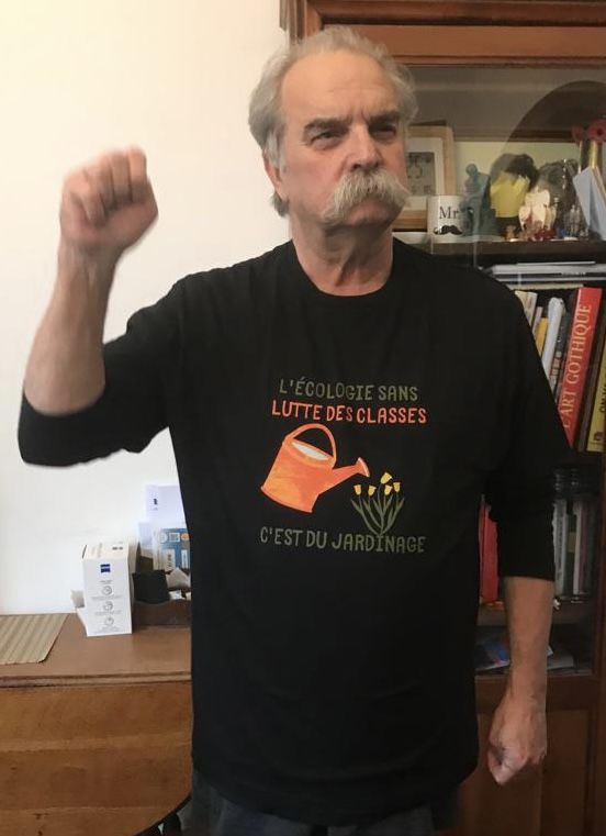 Customer photo review of T-shirt Unisexe 100% Coton Bio L'écologie sans lutte des classes c'est du jardinage