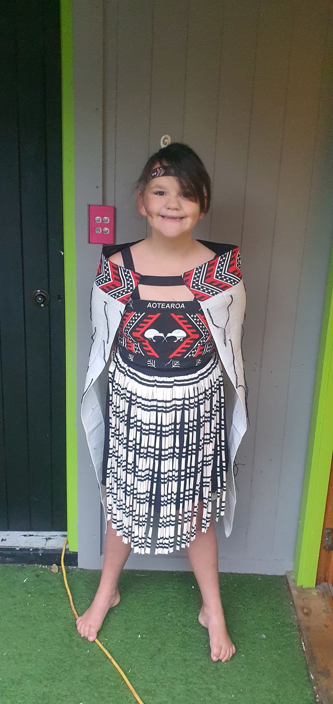 Customer photo review of Kapa Haka Maori Girls Costume